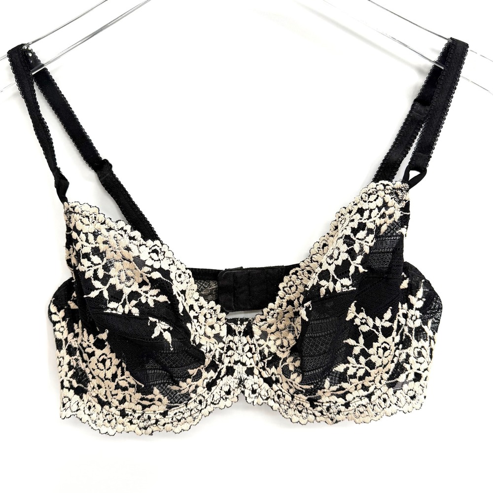 Wacoal Embrace Lace Underwire Bra Size 36C Black Floral Embroidered 65191